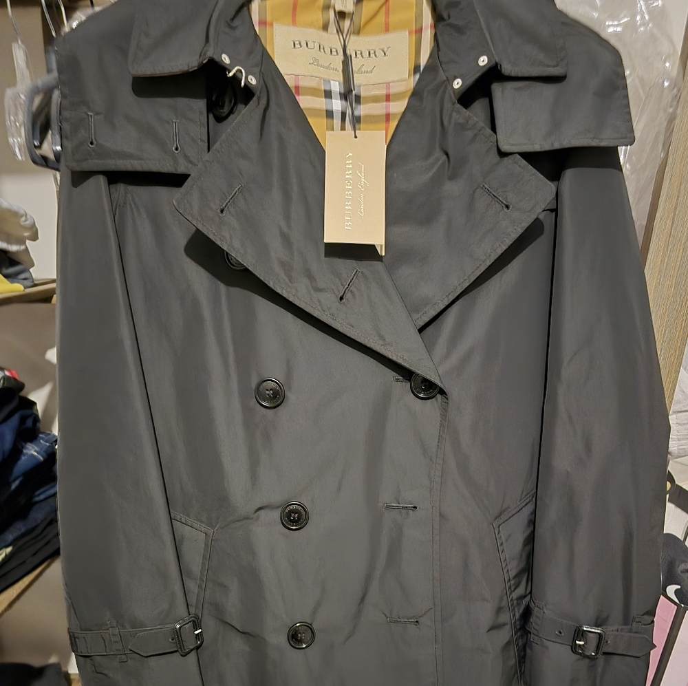Burberry Kensington taffeta trench coat black size 6